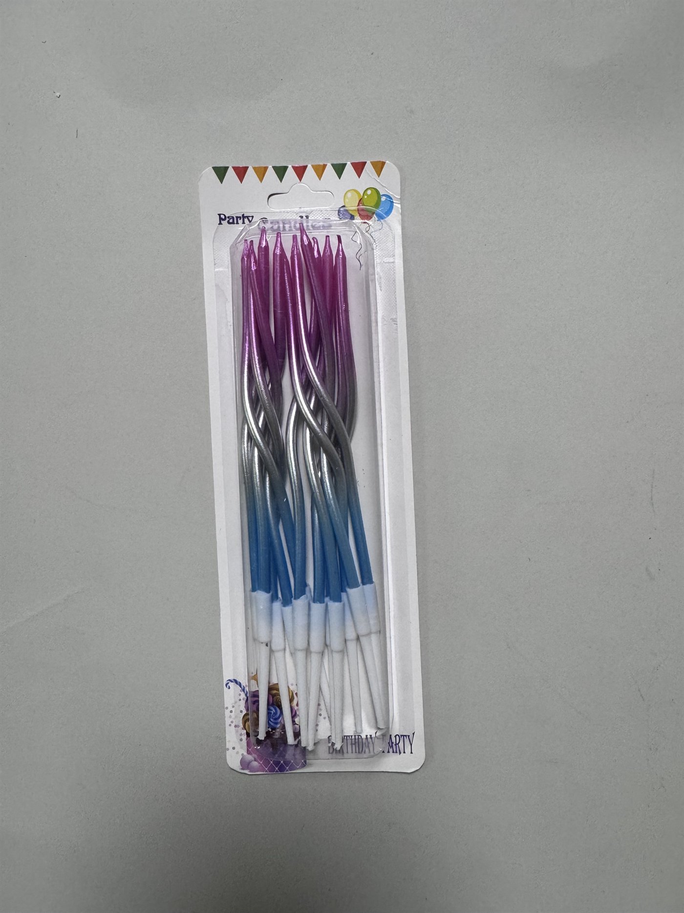 Wholesale birthday candles supplied by YURUI